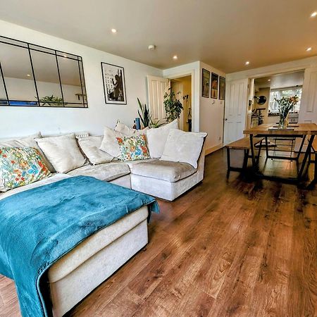 Modern Well Presented Apartment With Garden 伦敦 外观 照片