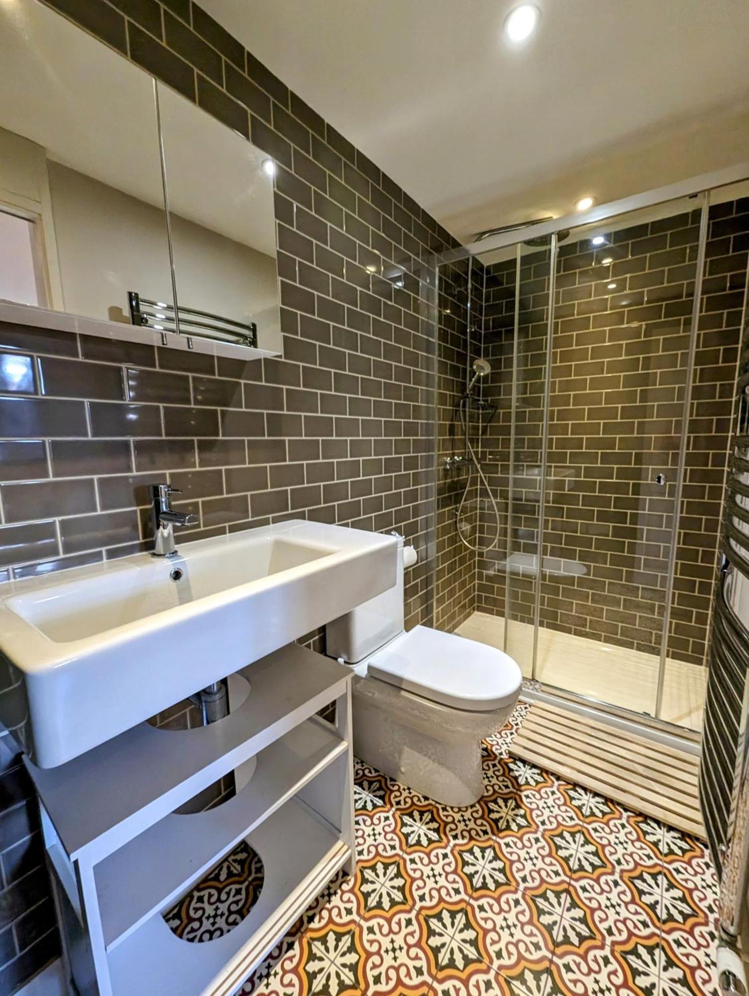 Modern Well Presented Apartment With Garden 伦敦 外观 照片
